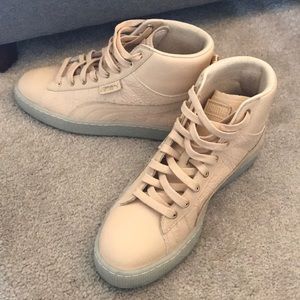 Puma Hightop Shoes